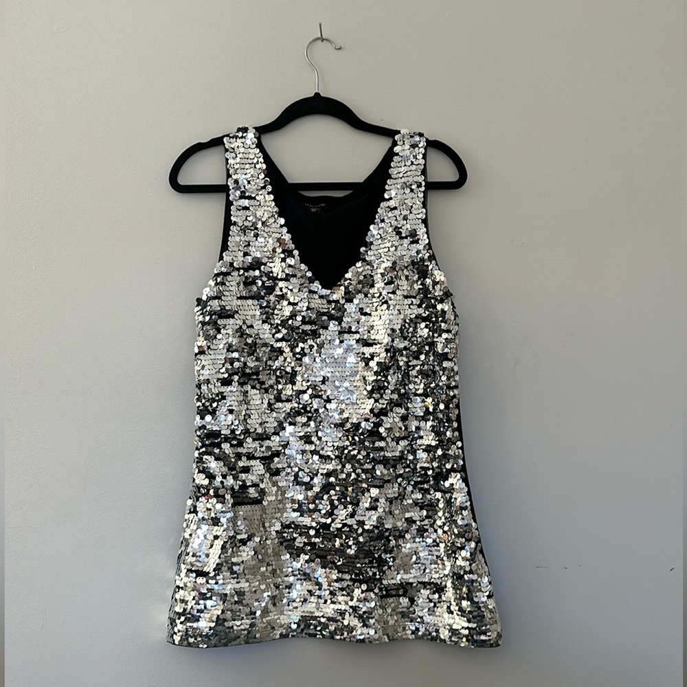 Le Chateau Sequin Tank